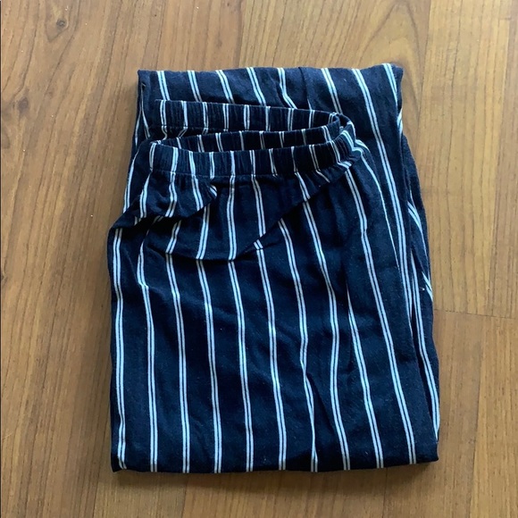 Brandy striped flowy pants - Picture 2 of 4
